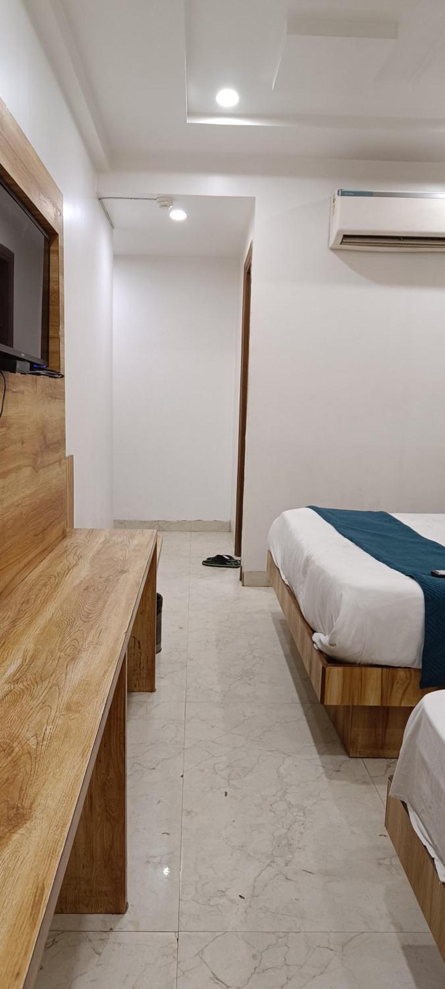 Hotel Awesome International 뉴델리 외부 사진