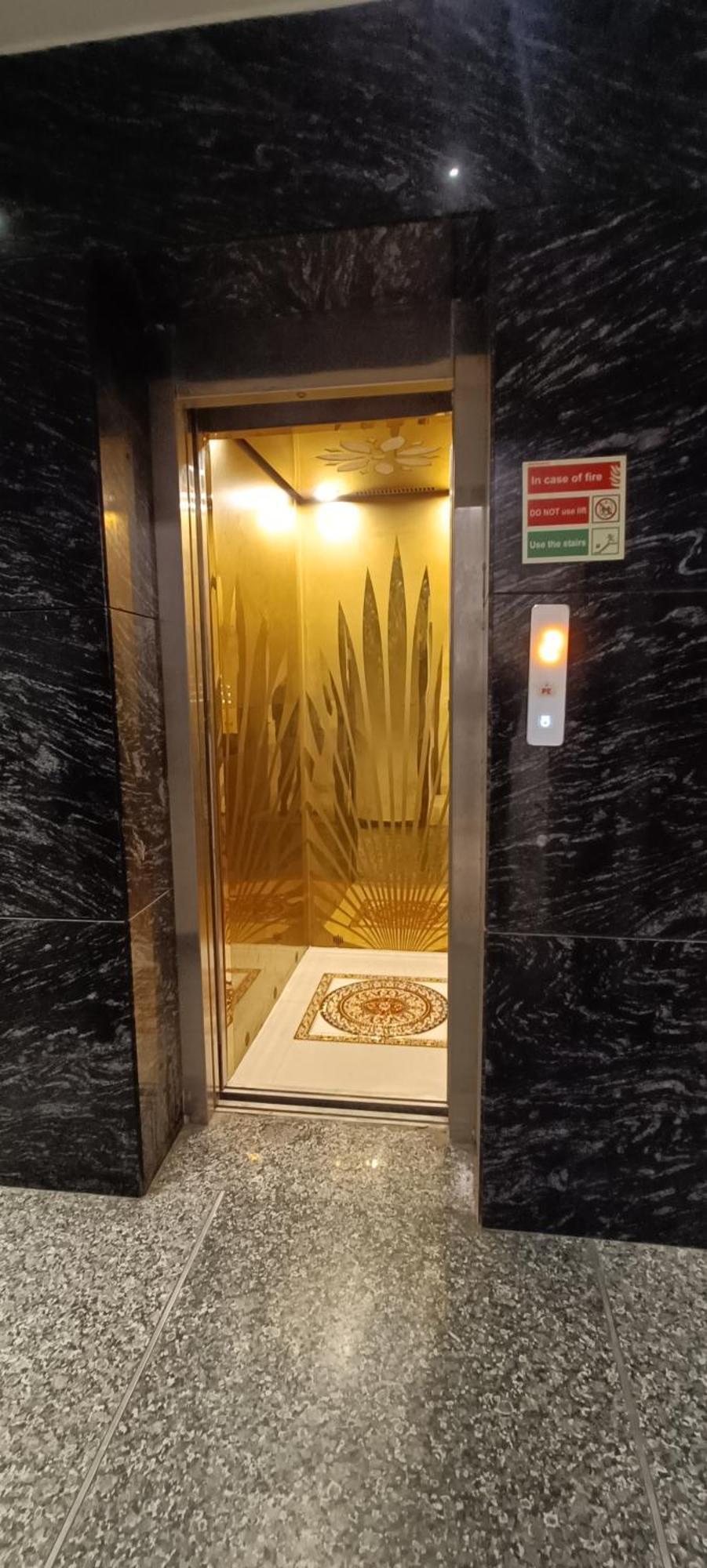 Hotel Awesome International 뉴델리 외부 사진